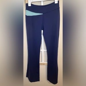 Vintage Alo Flared Yoga Pants—Size L